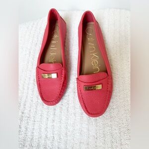 NWOT Calvin Klein  Coral Flats with Gold Accent